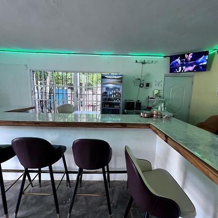 Sunrise Internet Cafe And Hotel 拉斯特拉纳斯 外观 照片