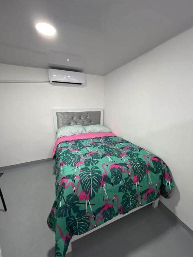 Sunrise Internet Cafe And Hotel 拉斯特拉纳斯 外观 照片
