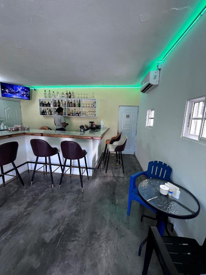 Sunrise Internet Cafe And Hotel 拉斯特拉纳斯 外观 照片