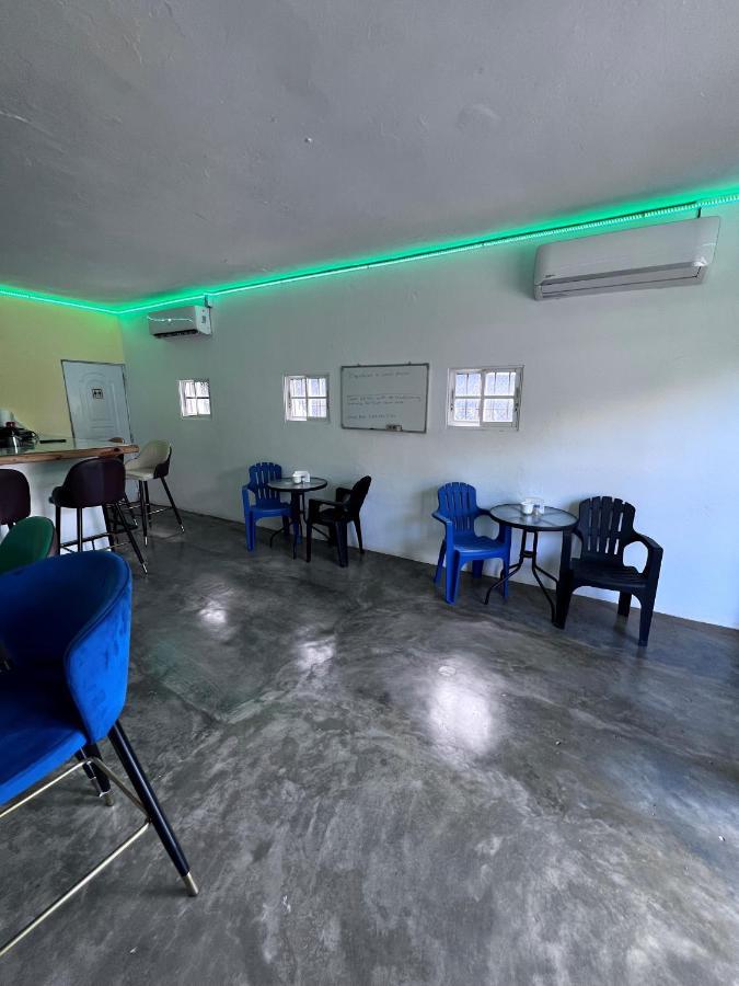 Sunrise Internet Cafe And Hotel 拉斯特拉纳斯 外观 照片